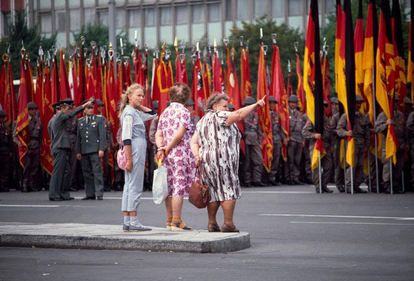25. Jahrestag / Mauerbau / Kampfgruppen / Foto